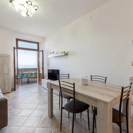 Awesome In With Kitchenette Apartment *