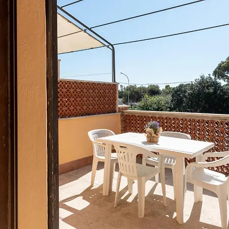 Апартаменты 2 Bedroom Awesome In Giannella